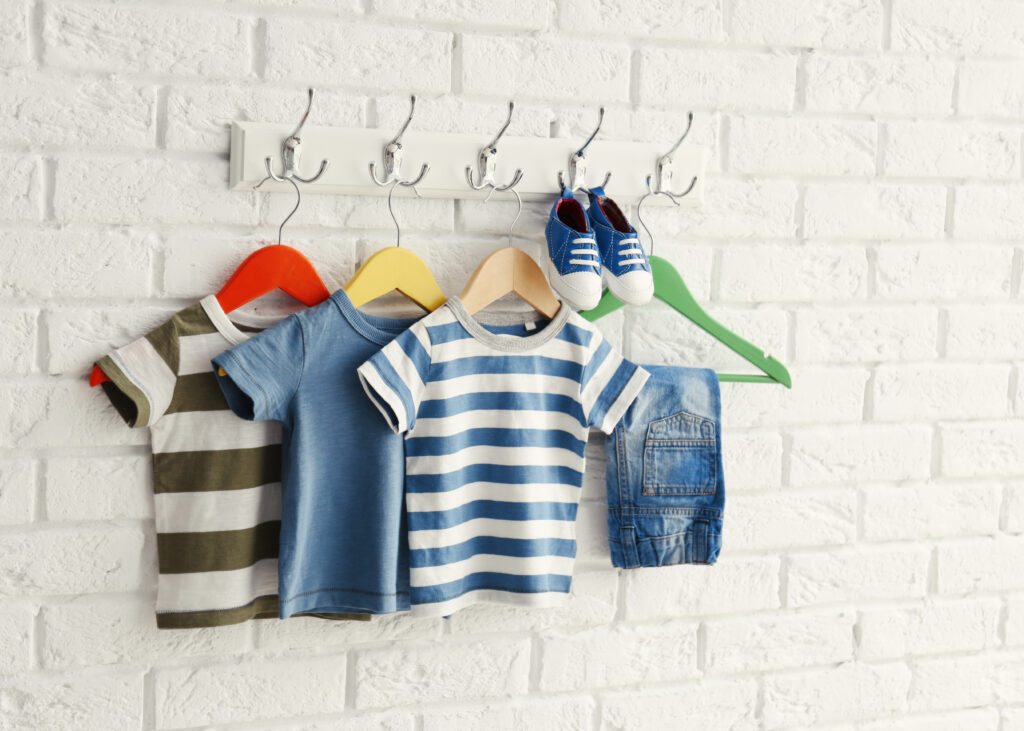 子どもとのおでかけでもう悩まない！春の服装選びのポイントを気温別に紹介